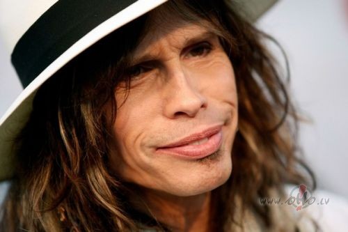 JAUNUMS_ ** STEVEN_TYLER **