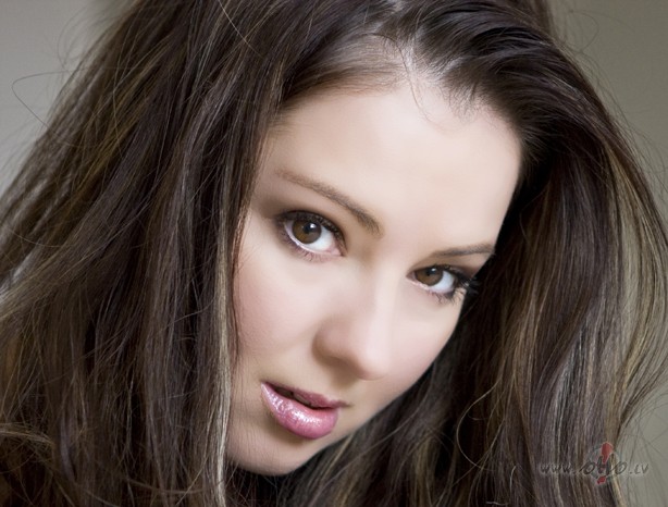 JAUNUMS_ ** DIM_CHRIS_Feat._AMANDA_WILSON **