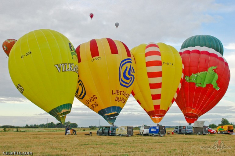 Gaisa balonu festivls Jelgav 1. diena