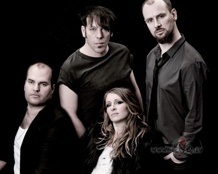 JAUNUMS_ ** GUANO_APES **