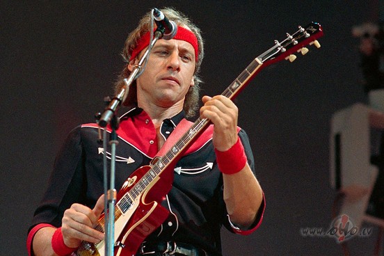 DIRE_STRAITS