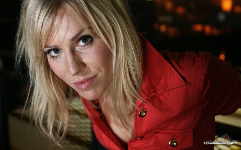 NATASHA_BEDINGFIELD