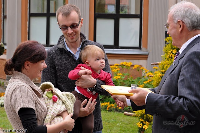 Jelgav ir sena tradcija - sveikt jaundzimuos