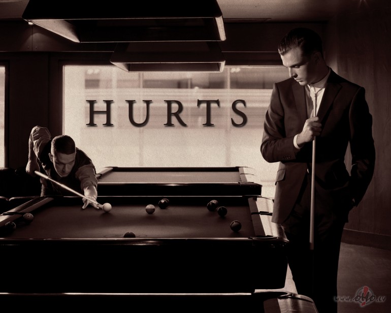 JAUNUMS_ ** H_U_R_T_S **