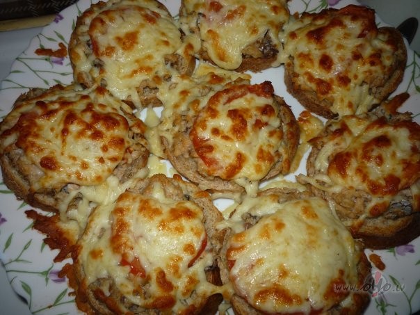 Hokejlaika aatraas uzkodas :)))